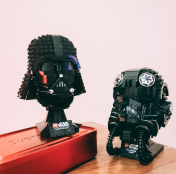 capacetes darth vader e piloto tie fighter